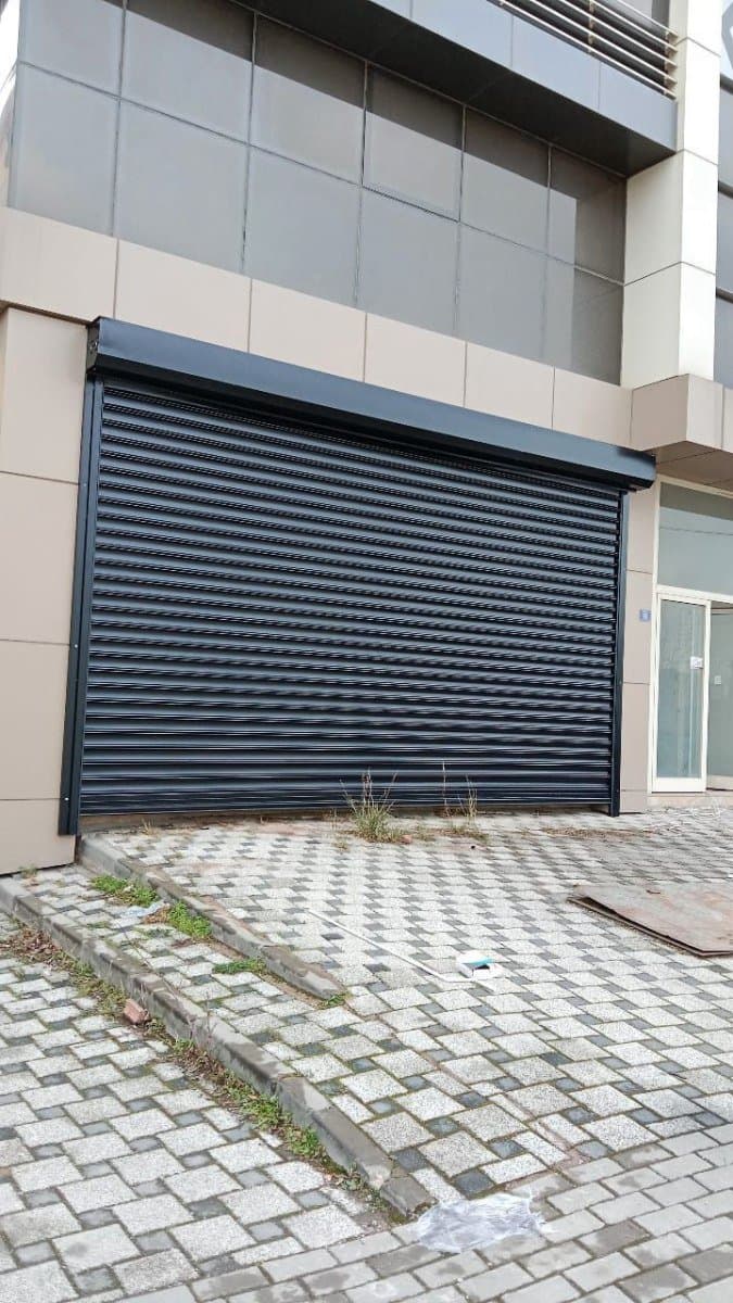 Bina girişi antrasit otomatik kepenk